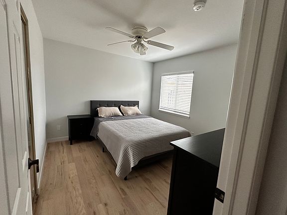 4th image of 1525 Laurenwood Way