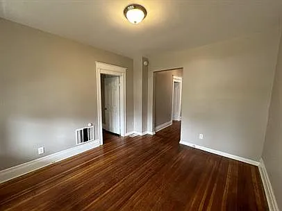 Building Photo - 94 Scrantom St #3