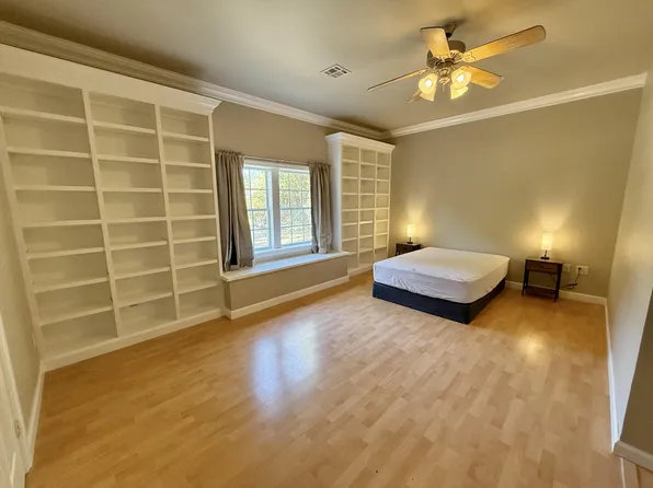 (undisclosed Address), Sand Springs, OK 74063