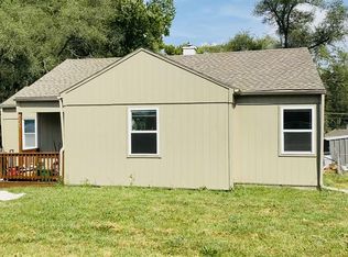 4523 N Locust St, Kansas City, MO 64116