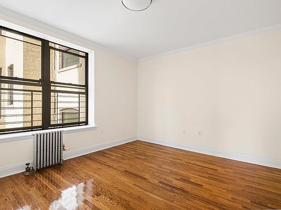 3rd image of 320 Sterling St #1C