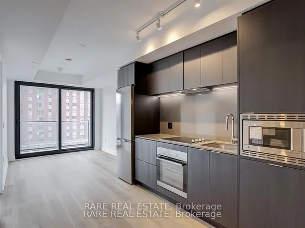 1 Jarvis St, Hamilton, ON