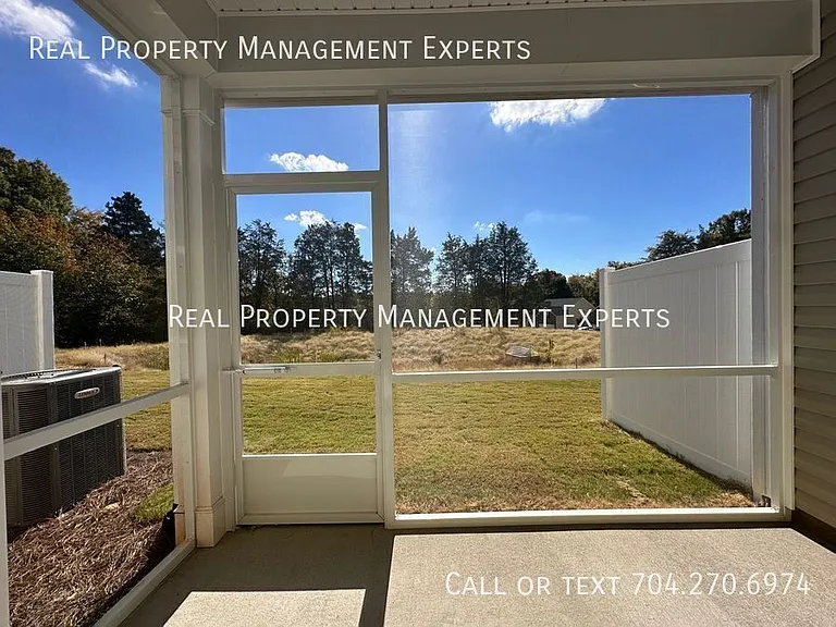 13123 Cottage Crest Ln — Photo 20