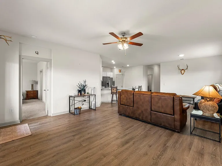 13900 McArthur Dr — Photo 11