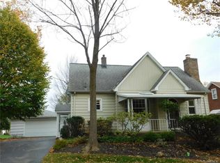 294 Allendale Rd, West Seneca, NY 14224