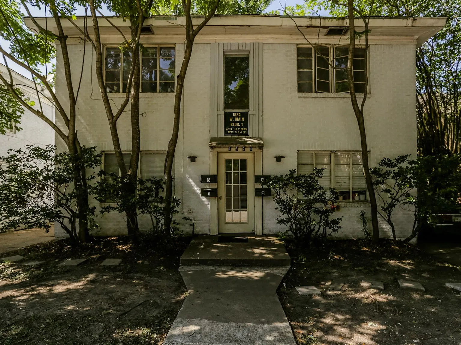 1 bed, 1.0 bath, 600 sqft, $1,035 — Photo 2
