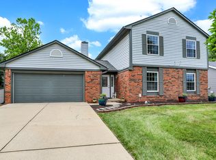 12121 Pebblebrooke Ct, Indianapolis, IN 46236