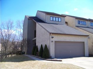 10 Falcon Ct, Wilmington, DE 19808