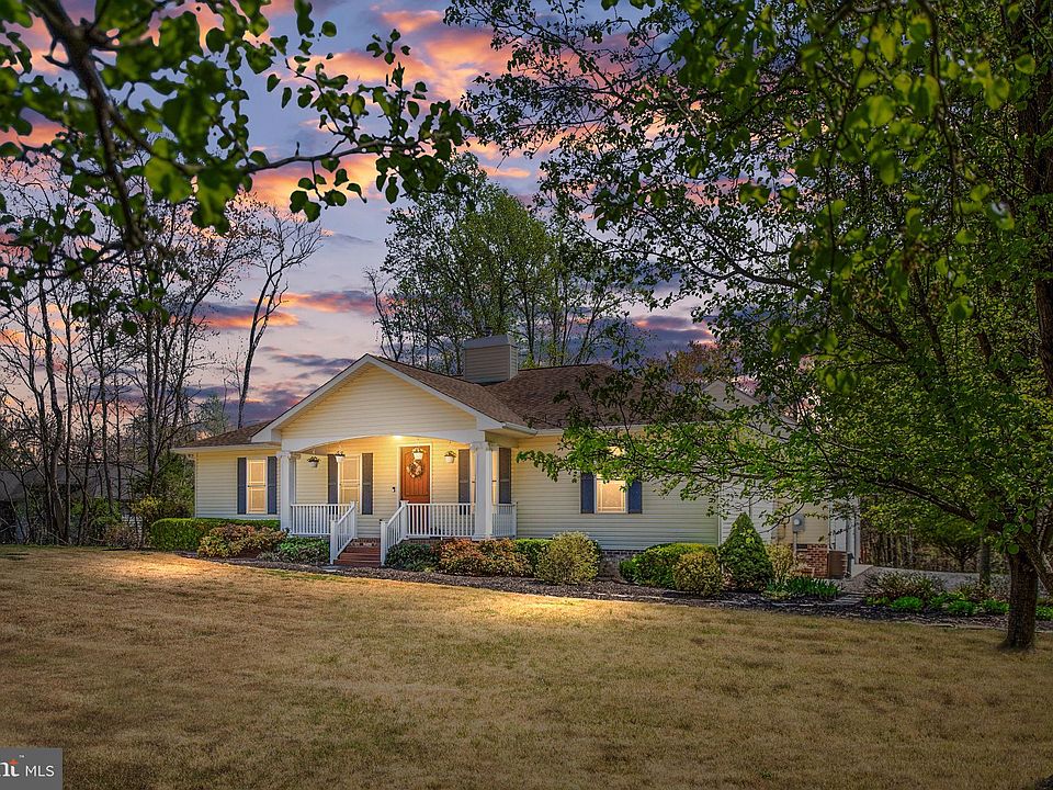 1st image of 359 Lake Forest Dr