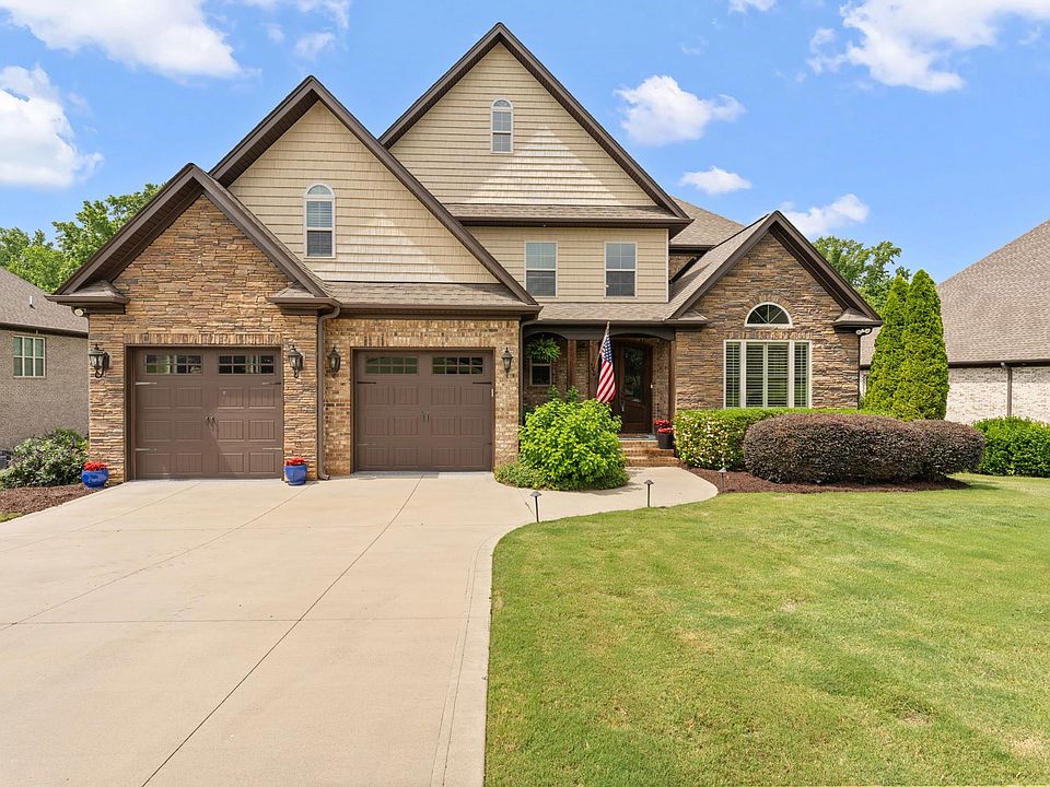 1st image of 147 Stone Gate Dr