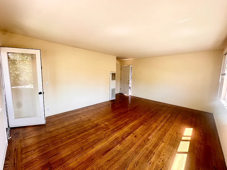 780 Arbor Rd #4 — Photo 3