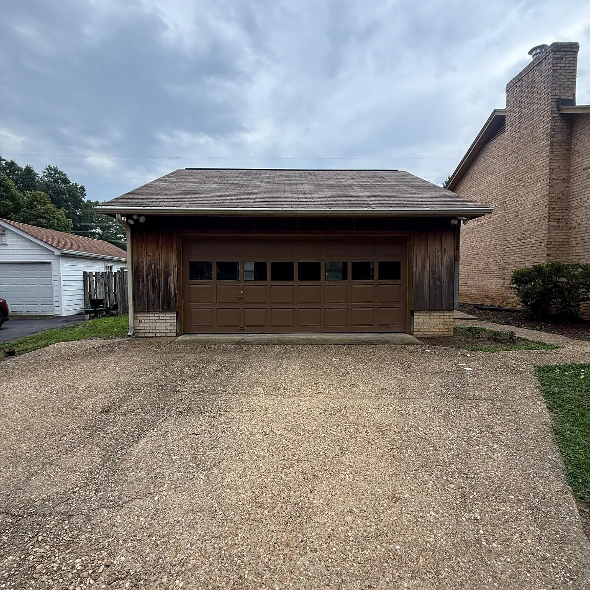3 bed, 4.0 bath, 2570 sqft, $2,600 — Photo 2