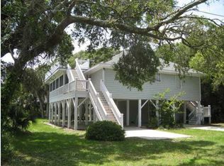 1206 Nancy St, Edisto Island, SC 29438