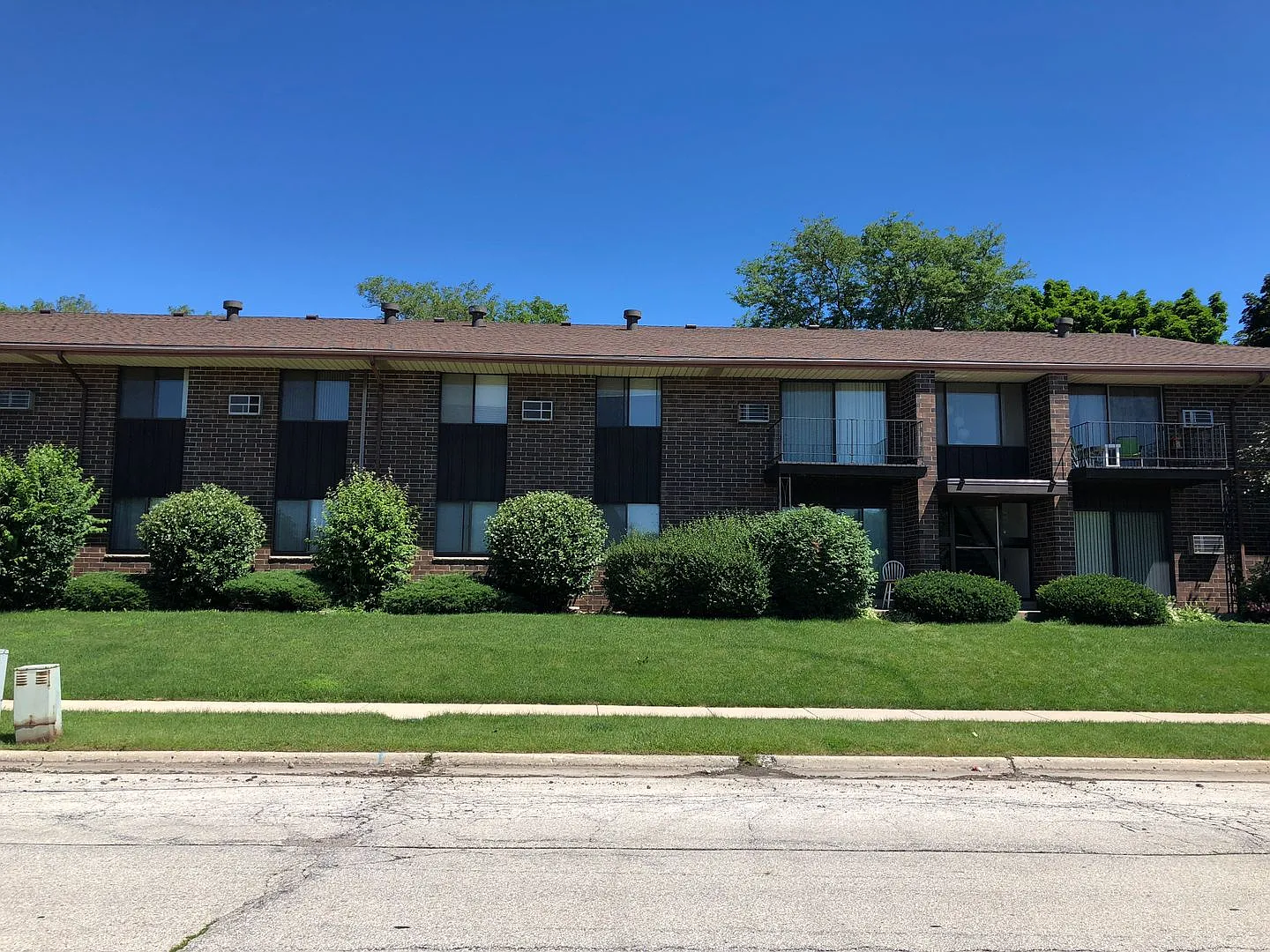 Grandview Apartments — Photo 1