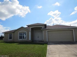 918 NW 8th Ter, Cape Coral, FL 33993