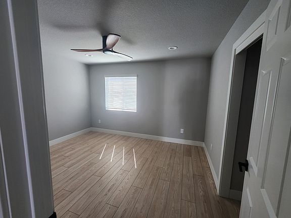 5th image of 2812 42nd St