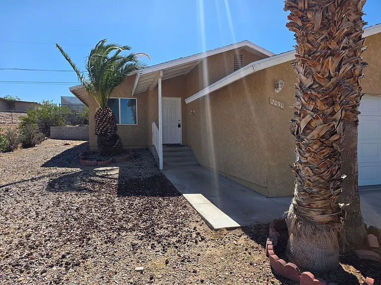 2030 Buccaneer Dr — Photo 2