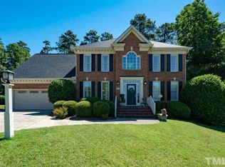 112 Flying Leaf Ct, Cary, NC 27513
