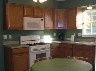 2093 Commonwealth Dr, Charlottesville, VA 22901