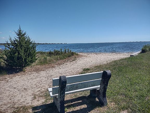 5th image of 20 W End Ave