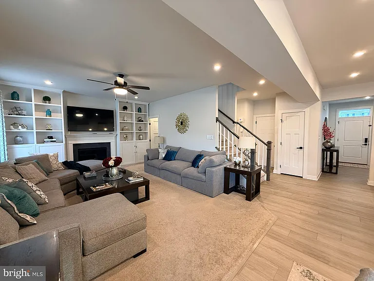 99 Weston Dr — Photo 13