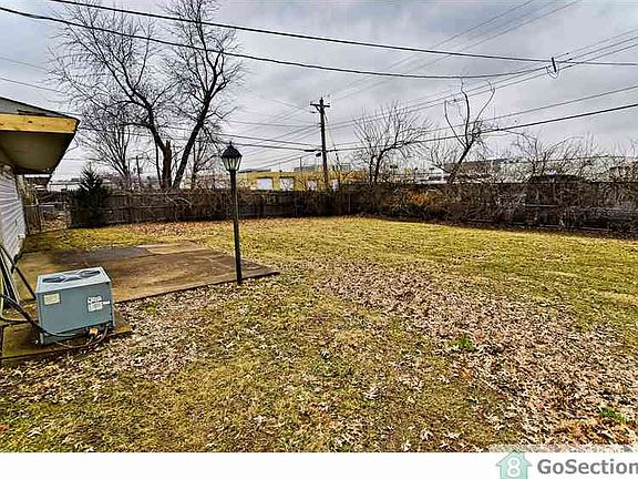 4th image of 9305 Saint William Ct
