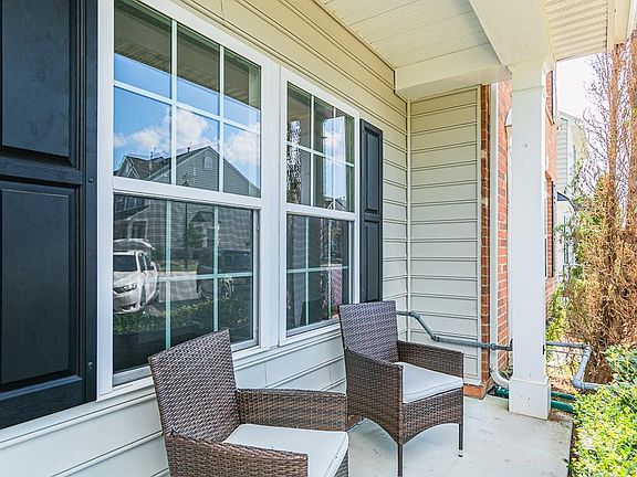 3rd image of 889 Sweet Tessa Dr