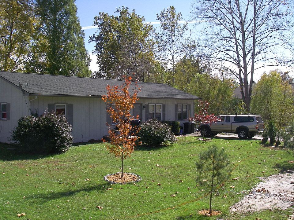 1st image of 394 Stepp Ave