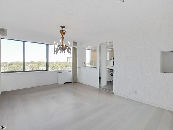 4th image of 1500 Palisade Ave #12D1