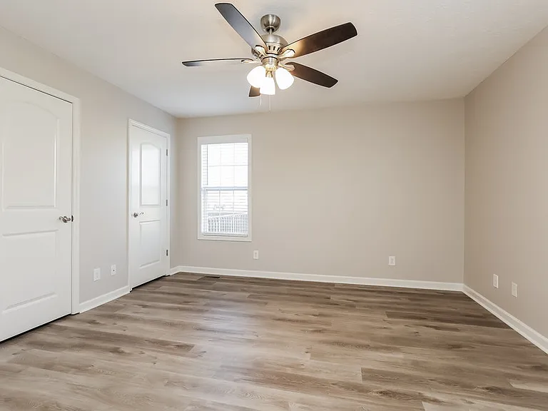 318 Gallop Ln — Photo 10