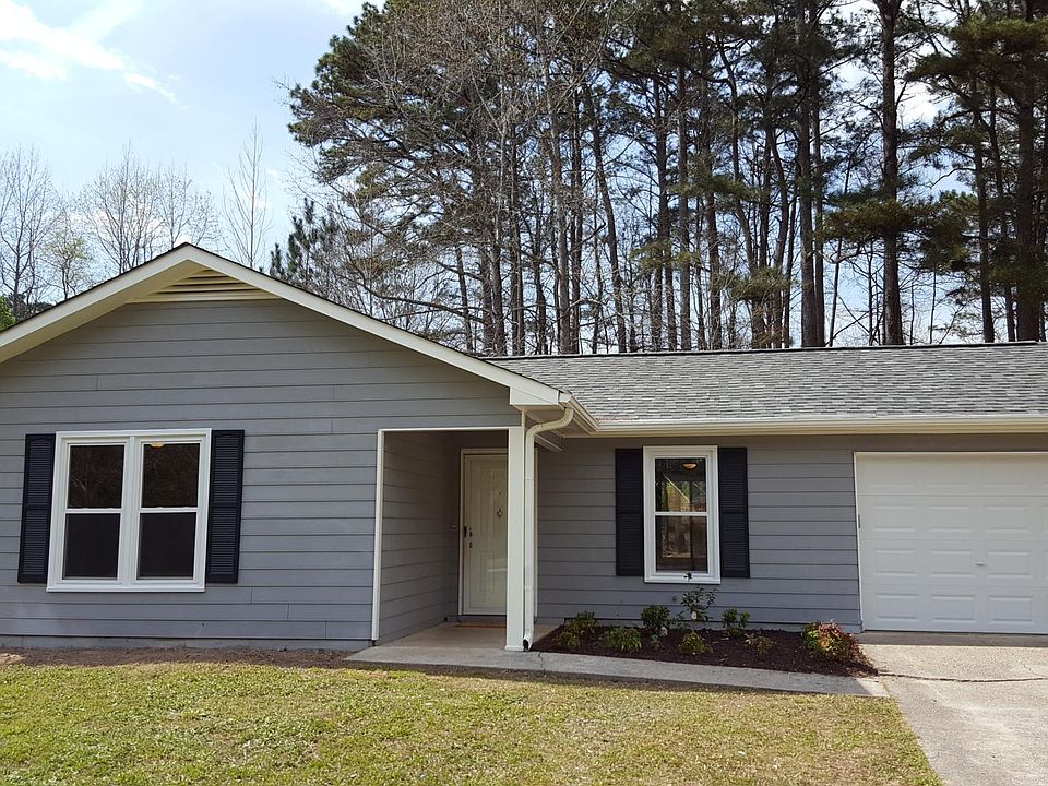 Single story, 3 bedroom, 2 bath with a huge fenced backyard.