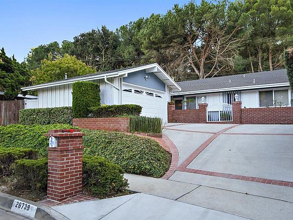 2nd image of 26739 Shadow Wood Dr