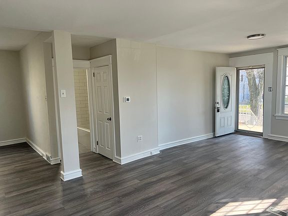 2nd image of 4207 Remington Ave