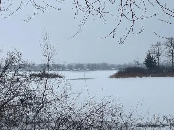 2439 Horseshoe Cv, Allegan, MI 49010