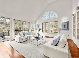 10 Millbank Rd, Westport, CT 06880