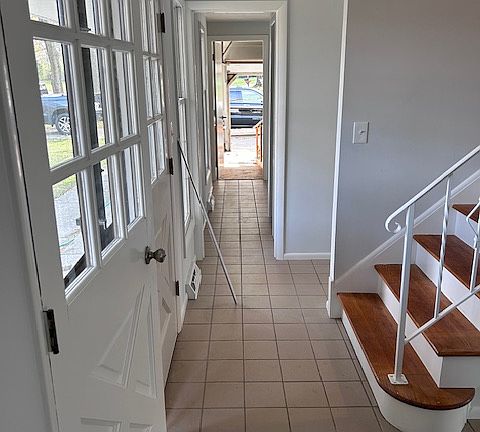 4th image of 948 Aintree Park Dr