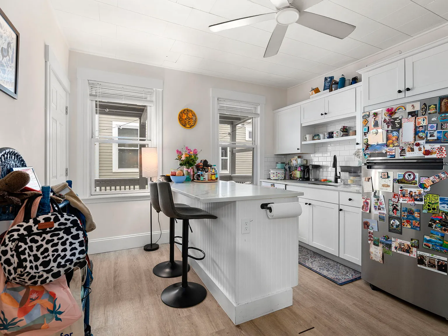 3 bed, 1.5 bath, 1200 sqft, $4,200 — Photo 2