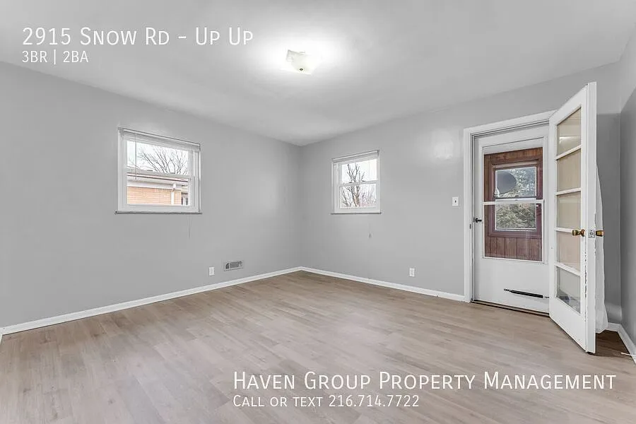 Building Photo - 2915 Snow Rd #UP UP