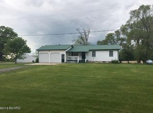 6073 E 14 Mile Rd, Paris, MI 49338