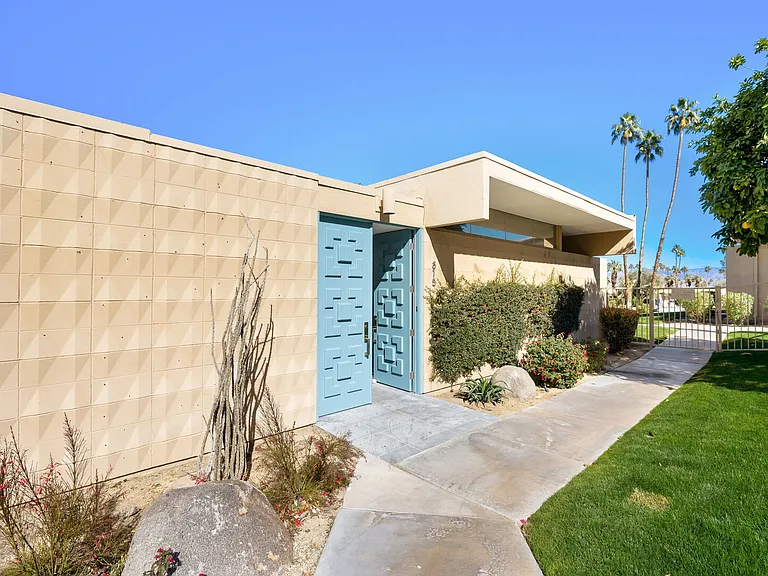 Sandpiper St — Photo 26