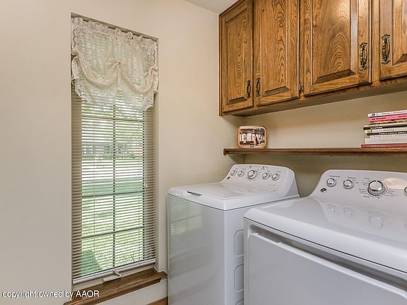 4th image of 6415 Mooregate Dr