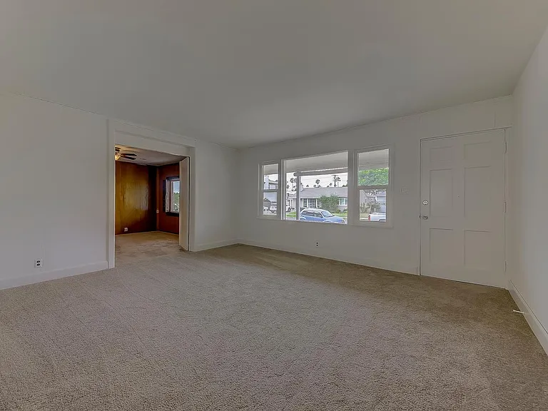 1826 Alvarado St — Photo 6
