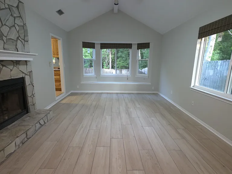 614 Avenue De La Dauphine — Photo 24