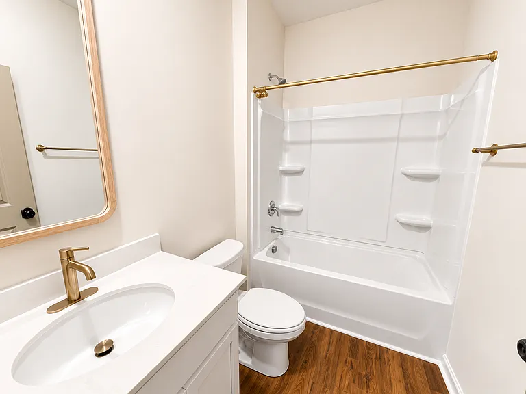 676 Hollyrose Cir — Photo 7