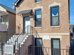 2030 W 21st St, Chicago, IL 60608