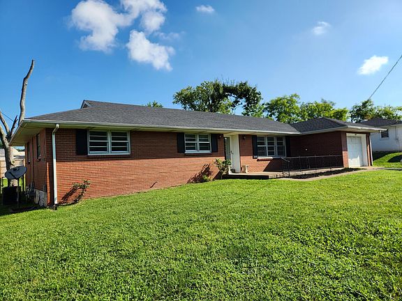 2nd image of 808 Smith Way