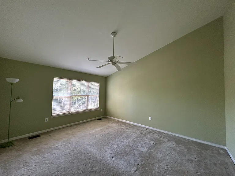 112 Longpoint Way — Photo 7