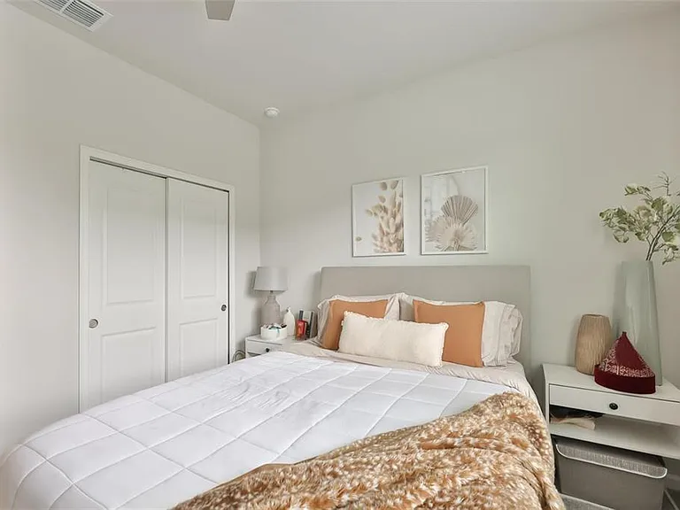1123 Creek Valley Ct — Photo 19