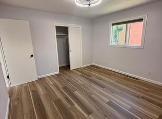8429 James Ave NE, Albuquerque, NM 87111