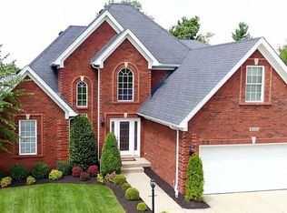 6215 Saskatchewan Dr, Louisville, KY 40228
